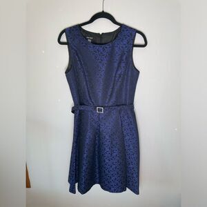 Nine west fit & flare sleeveless dress w/beautiful belt & rhinestone size 6